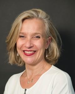 Ms Emmanuelle  Grange