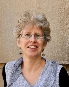 Dr Rosanne  Kennedy