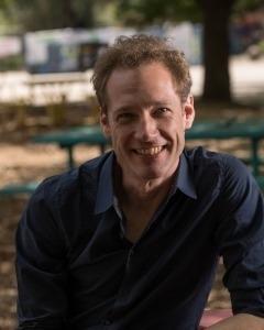 Dr Timo Henckel