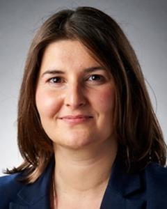 Dr Maria  Garcia